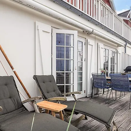 4 Star In Ferienhaus *